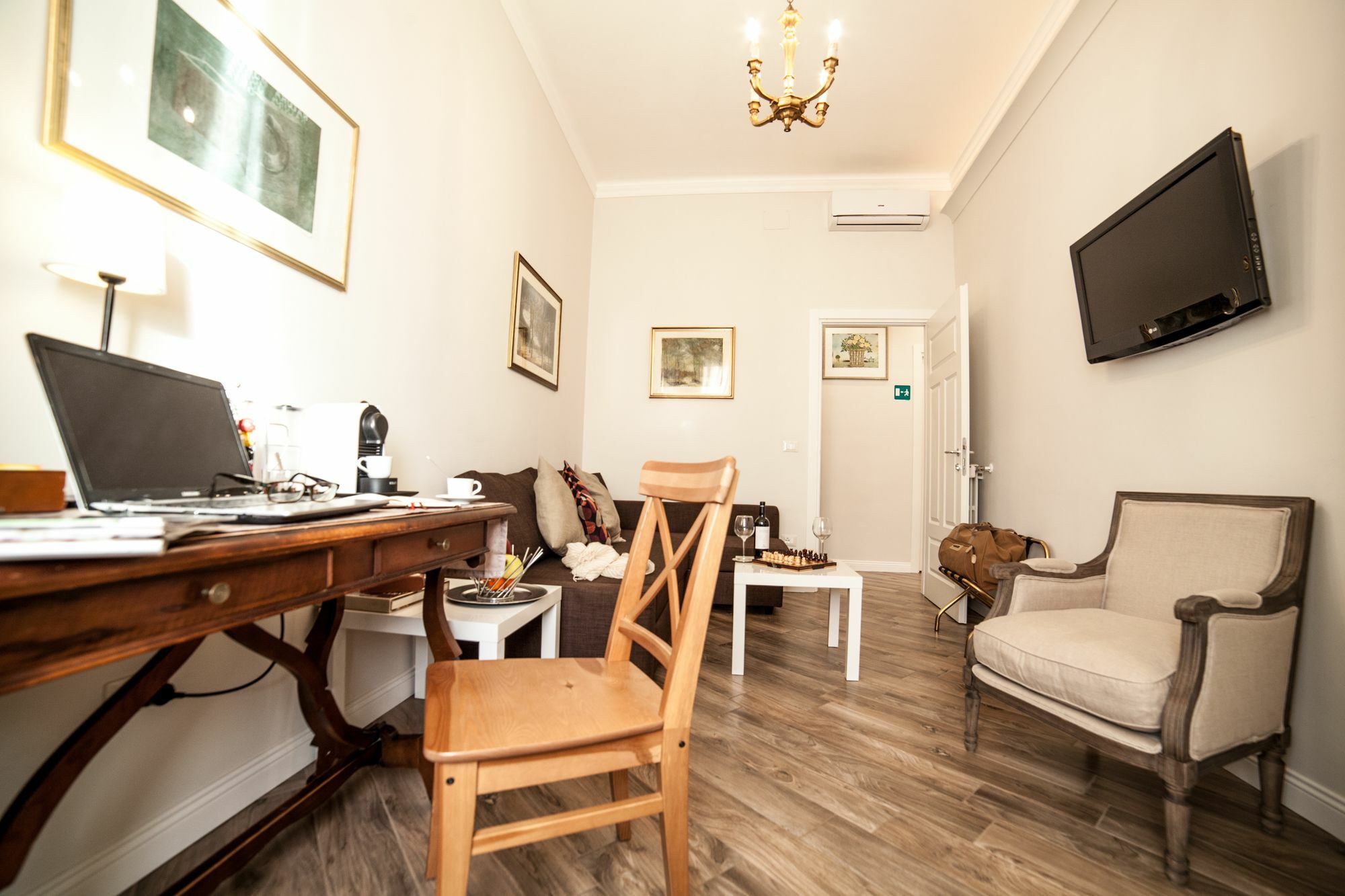 Clodio10 Suite&Apartment *